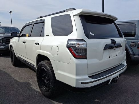 Used 2019 Toyota 4Runner Limited AWD/4WD image 3