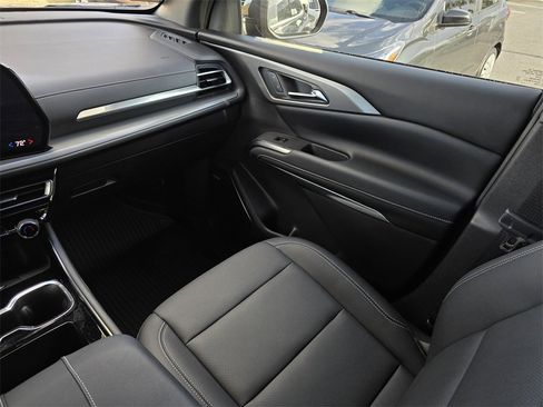 Certified 2026 Chevrolet Traverse LT w/ Enhanced Driving Package image 24