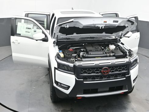 New 2026 Nissan Frontier Pro-X RWD image 40