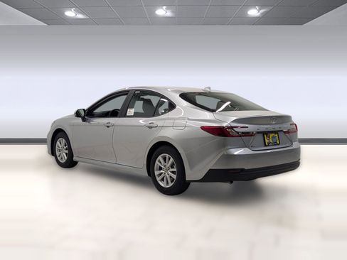 New 2026 Toyota Camry LE image 2