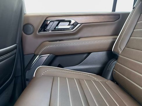 New 2026 GMC Yukon XL Denali Ultimate AWD/4WD image 14
