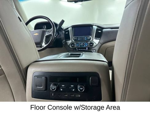 Used 2020 Chevrolet Suburban Premier AWD/4WD image 24
