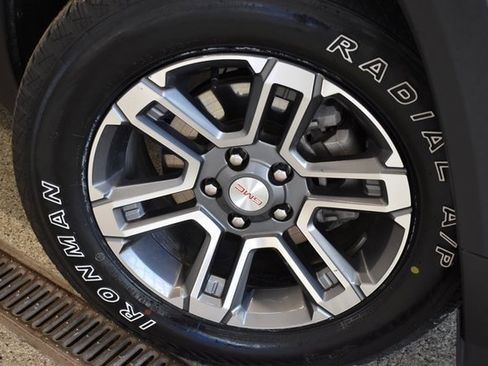 Used 2025 GMC Terrain Elevation image 14