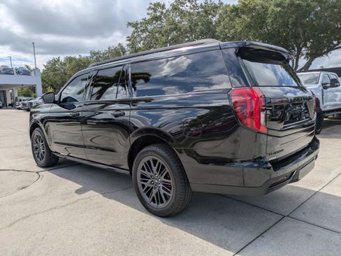 Used 2025 Ford Expedition Max Platinum w/ Stealth Performance Package AWD/4WD image 6