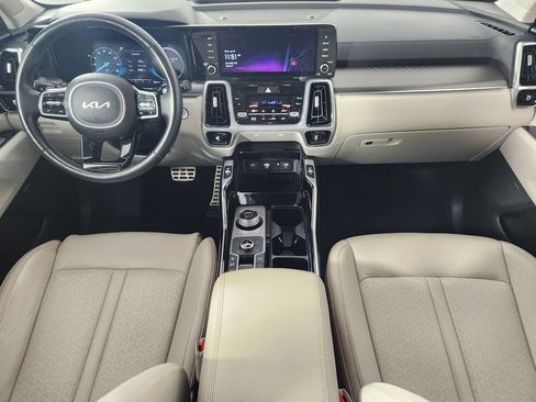 Used 2023 Kia Sorento SX Prestige AWD/4WD image 19
