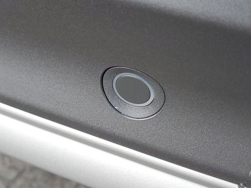 New 2026 Lincoln Corsair Premiere image 6