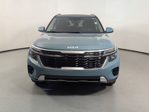 Used 2025 Kia Seltos EX FWD image 2