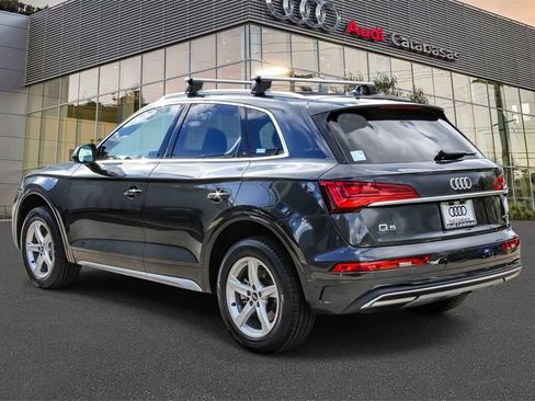 Used 2023 Audi Q5 2.0T Premium w/ Convenience Package image 2