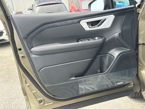 New 2026 Subaru Forester Limited AWD/4WD image 12