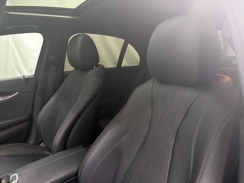 Used 2019 Mercedes-Benz E 300 image 13