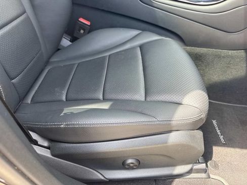 Used 2023 Mercedes-Benz GLC 300 4MATIC Coupe image 14