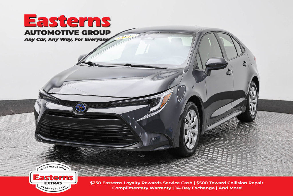 Used 2023 Toyota Corolla LE FWD image 1