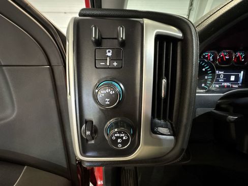 Used 2018 GMC Sierra 1500 SLT image 17