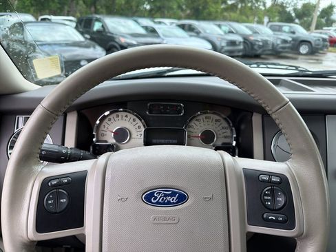 Used 2012 Ford Expedition EL XLT RWD image 21