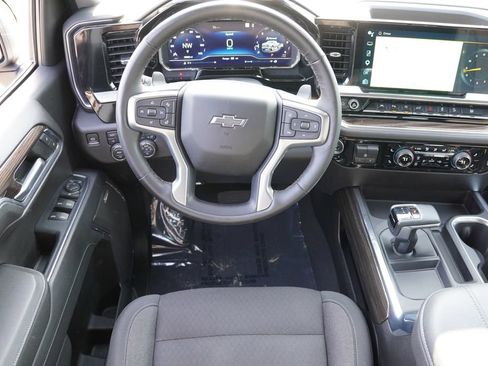 Used 2023 Chevrolet Silverado 1500 RST AWD/4WD image 19