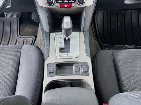Used 2013 Subaru Outback 2.5i Premium w/ Popular Pkg 1B image 36