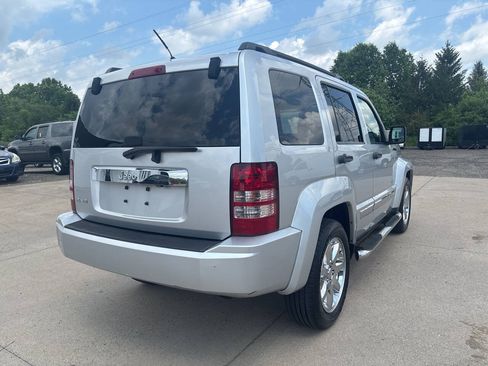 Used 2012 Jeep Liberty Sport AWD/4WD image 3