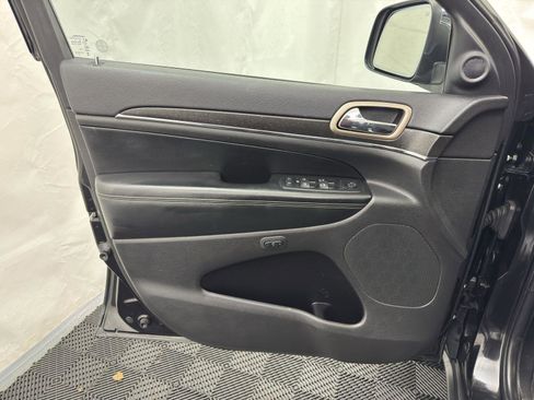 Used 2015 Jeep Grand Cherokee Limited image 11