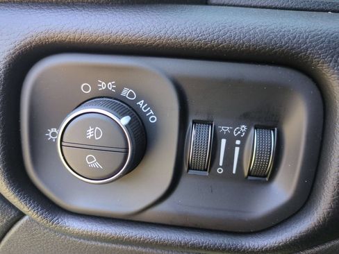 New 2026 RAM 2500 Laramie w/ Night Edition AWD/4WD image 18