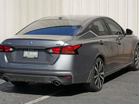 Used 2022 Nissan Altima 2.5 SR FWD image 44