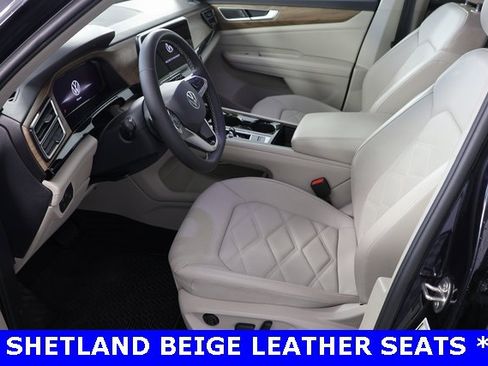 Used 2024 Volkswagen Atlas SE image 19