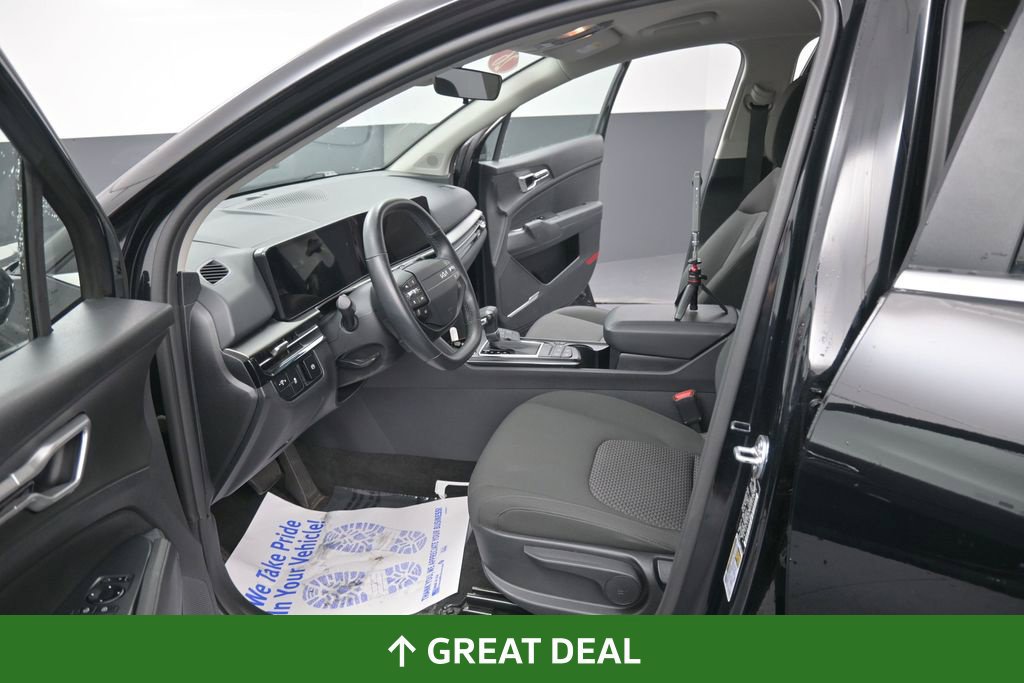 Used 2026 Kia Sportage LX FWD image 32