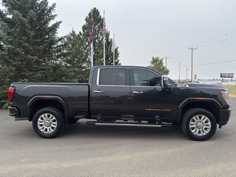 Used 2020 GMC Sierra 3500 Denali w/ Denali Ultimate Package AWD/4WD image 7