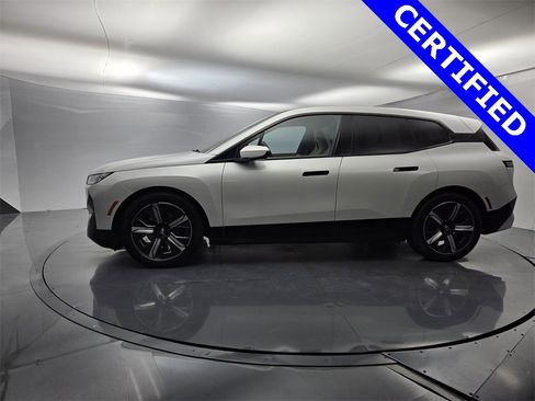 Certified 2023 BMW iX xDrive50 w/ Premium Package image 5