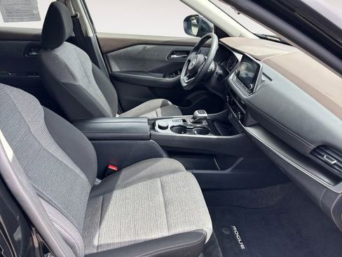 Used 2023 Nissan Rogue SV AWD/4WD image 15