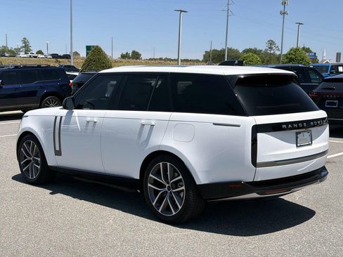 New 2026 Land Rover Range Rover SE AWD/4WD image 3