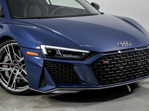 Used 2022 Audi R8 V10 performance AWD/4WD image 2