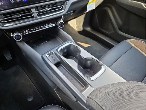 Used 2025 Chevrolet Equinox EV RS w/ Convenience Package II image 25