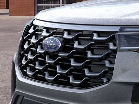 New 2026 Ford Explorer Platinum RWD image 17