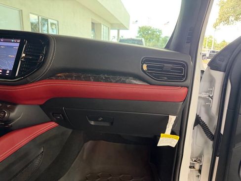 Used 2023 Dodge Durango SRT AWD/4WD image 27
