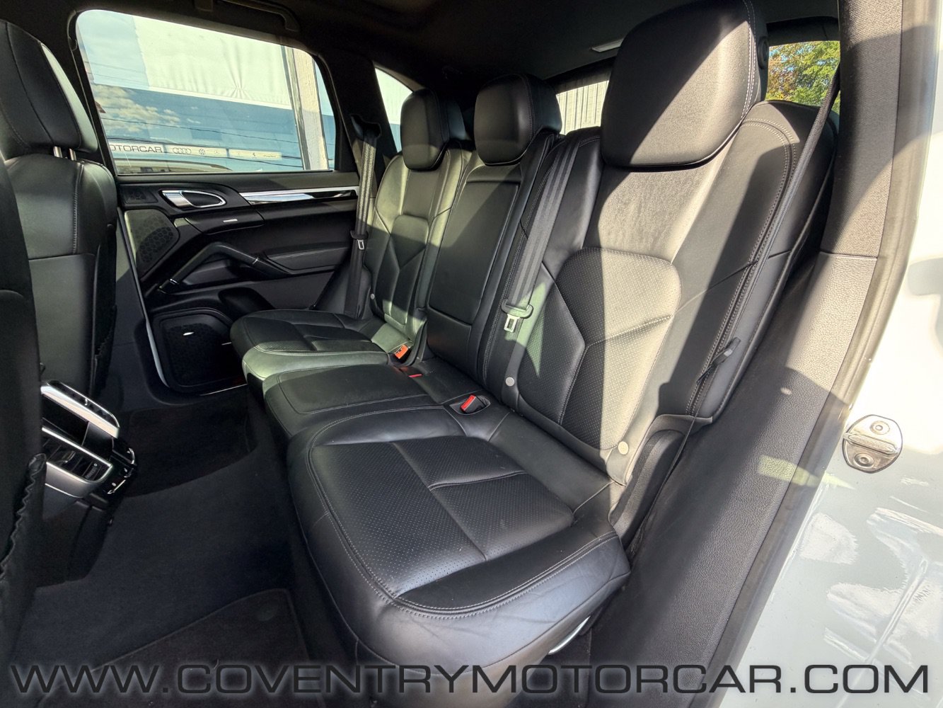 Used 2014 Porsche Cayenne S AWD/4WD image 36