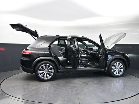 Used 2022 Mercedes-Benz GLE 350 4MATIC w/ Premium Package image 32