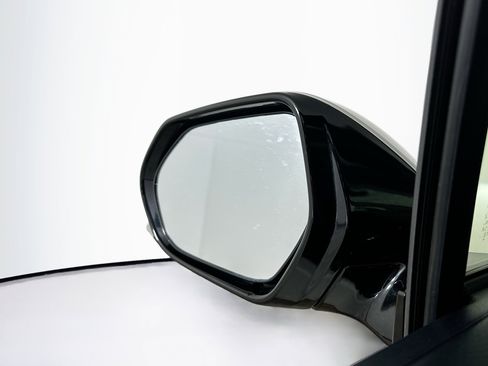 Used 2018 Toyota Prius Prime Premium w/ Protection Package image 16