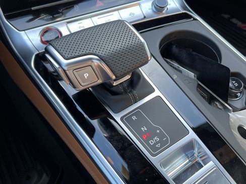 Used 2025 Audi RS 7 Performance w/ Matte Carbon Package image 26