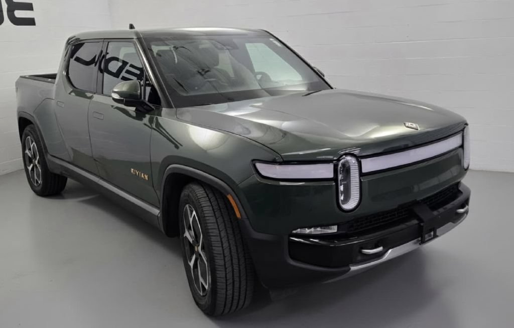 Used 2023 Rivian R1T Adventure Quad AWD/4WD image 4