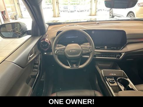 Used 2025 Chevrolet Equinox RS w/ Safety and Technology Package AWD/4WD image 2