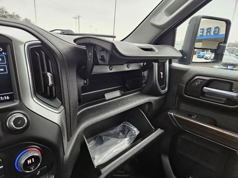 Used 2021 Chevrolet Silverado 1500 RST w/ Z71 Off-Road Package AWD/4WD image 19