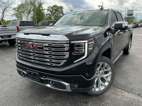 Used 2024 GMC Sierra 1500 Denali w/ Denali Reserve Package AWD/4WD image 3