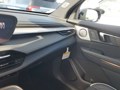 New 2026 Buick Enclave Avenir w/ Super Cruise Package FWD image 26