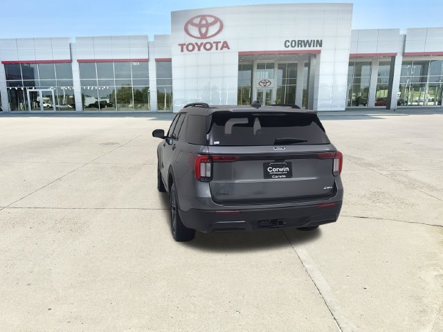 Used 2025 Ford Explorer ST-Line w/ ST-Line Street Pack AWD/4WD image 45