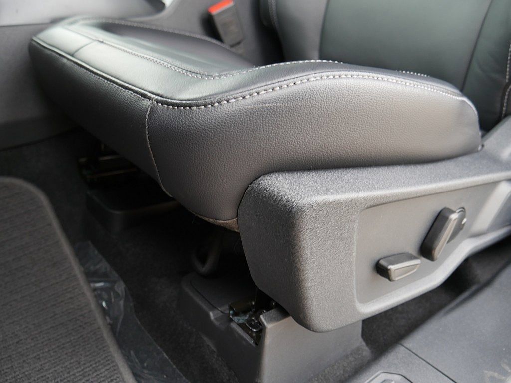 New 2026 Ford Bronco Outer Banks AWD/4WD image 12