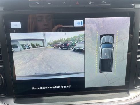 Certified 2021 Ford F150 Platinum w/ FX4 Off-Road Package image 41