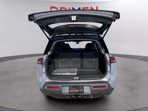 New 2026 Nissan Pathfinder Platinum image 33