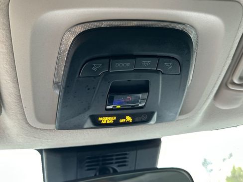 Used 2025 Toyota Corolla LE image 26