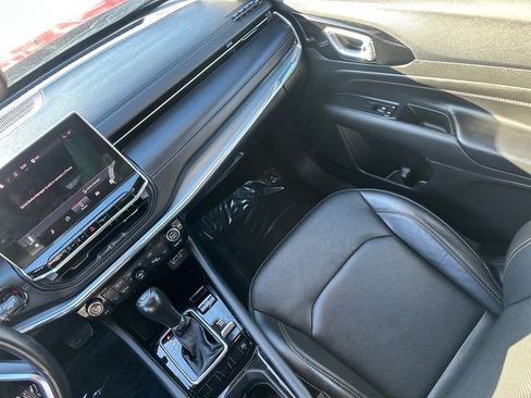 Used 2022 Jeep Compass Limited image 21