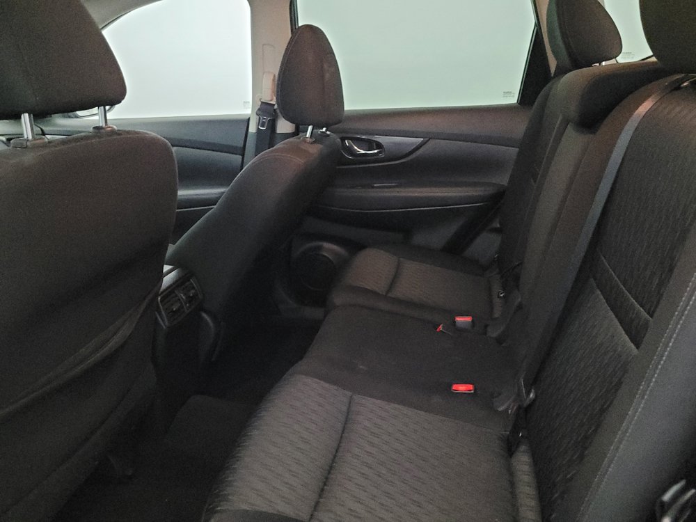 Used 2018 Nissan Rogue SV w/ Premium Package AWD/4WD image 18